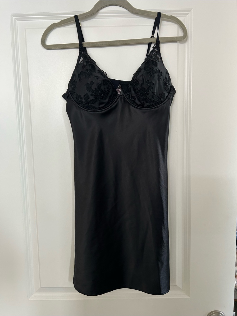 NWT Victoria’s Secret Satin and Lace Lingerie Slip Dress Black Size Large